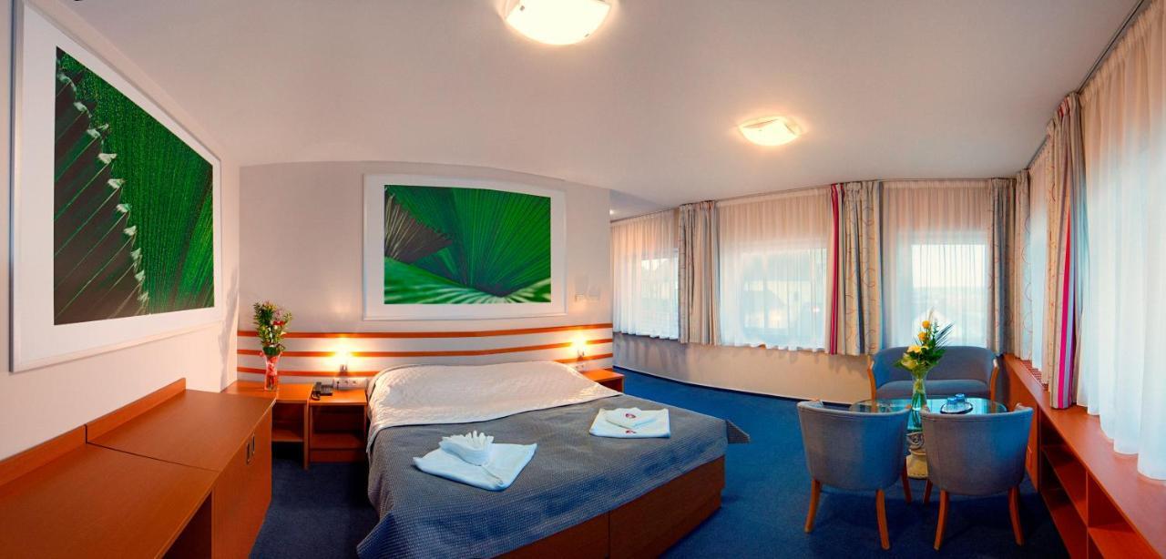 Holíč Hotel Air מראה חיצוני תמונה